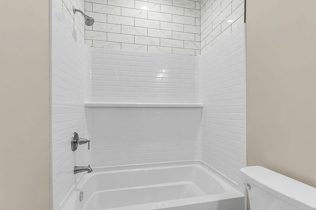 197 Dandelion Court, Round O, SC 29474