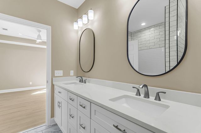 197 Dandelion Court, Round O, SC 29474