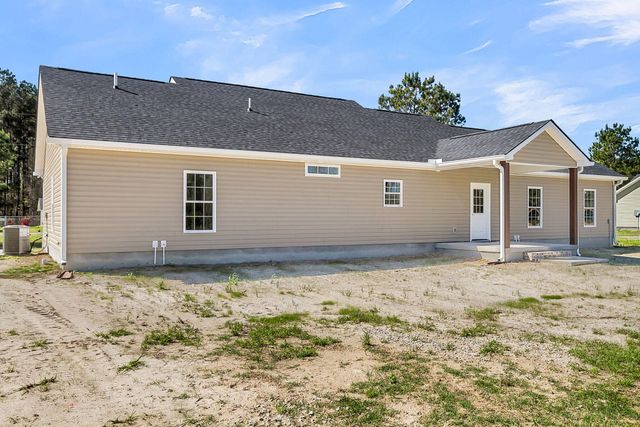 197 Dandelion Court, Round O, SC 29474