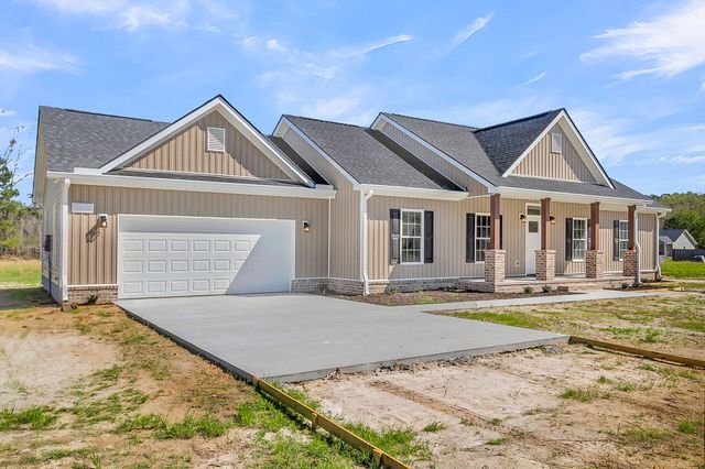 197 Dandelion Court, Round O, SC 29474