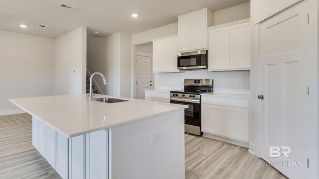 25208 Fairfax Road, Daphne, AL 36526