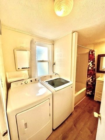 116 Midland Street, Lowell, MA 01851