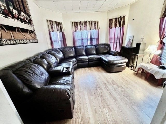 116 Midland Street, Lowell, MA 01851
