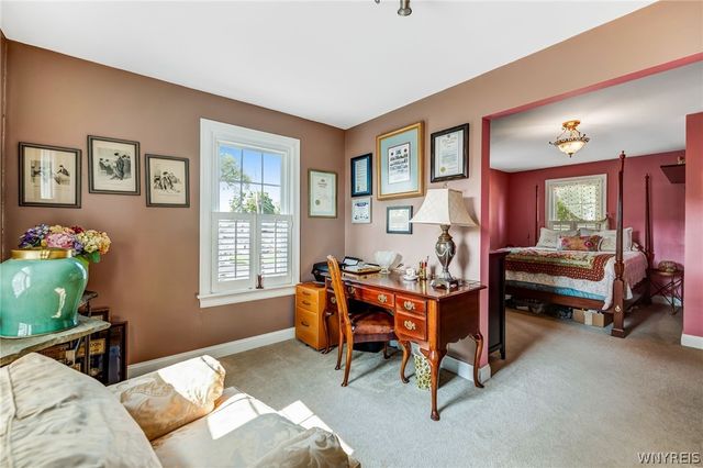 8431 West Rivershore Drive, Niagara Falls, NY 14304