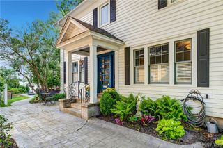 8431 West Rivershore Drive, Niagara Falls, NY 14304