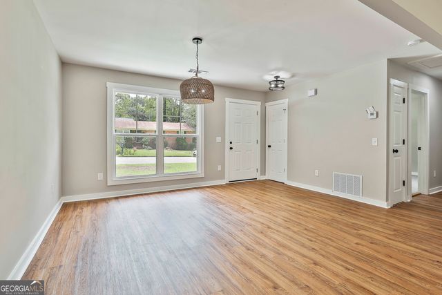 25 Westgate Park Drive, Newnan, GA 30263