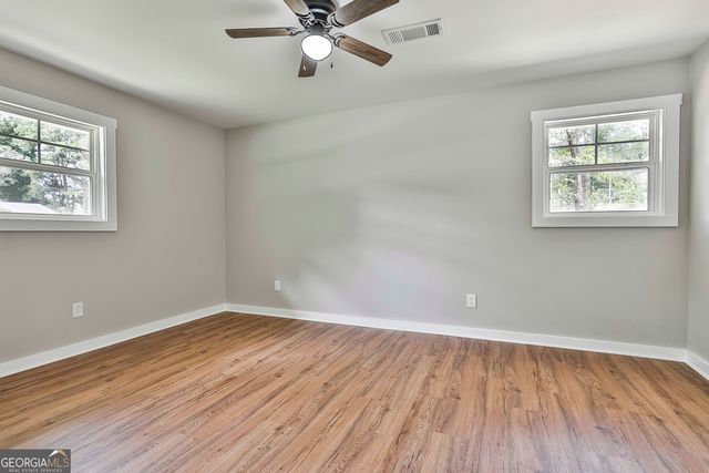 25 Westgate Park Drive, Newnan, GA 30263