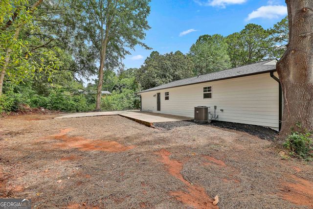 25 Westgate Park Drive, Newnan, GA 30263