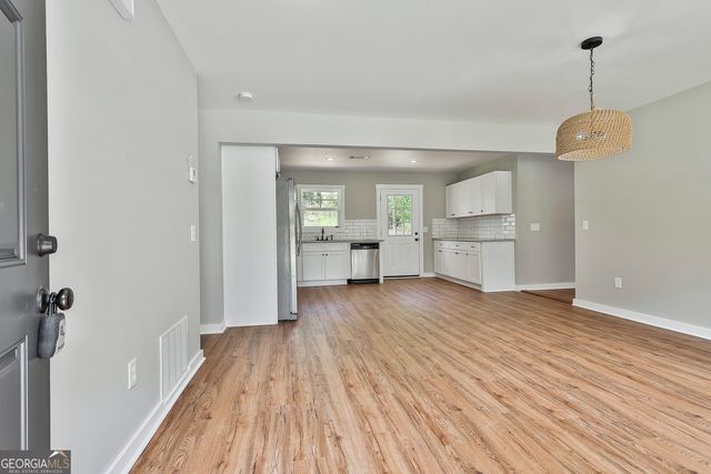 25 Westgate Park Drive, Newnan, GA 30263