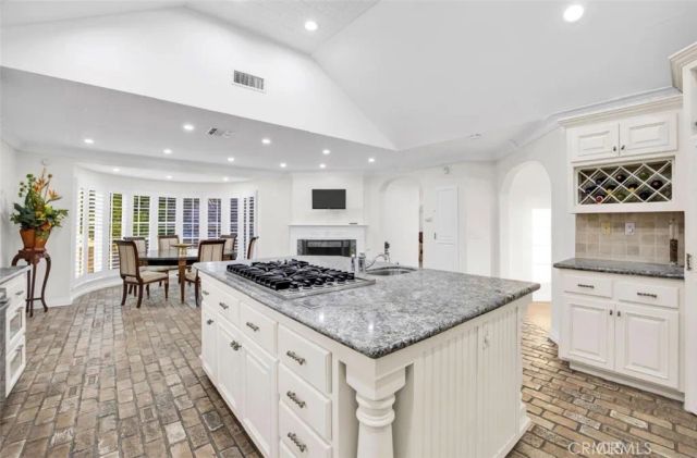 915 Edie Drive, Duarte, CA 91010
