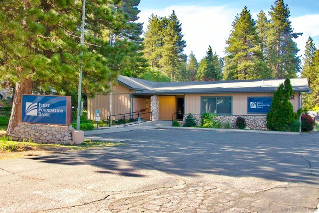 32065 Hunsaker way, Running Springs, CA 92382