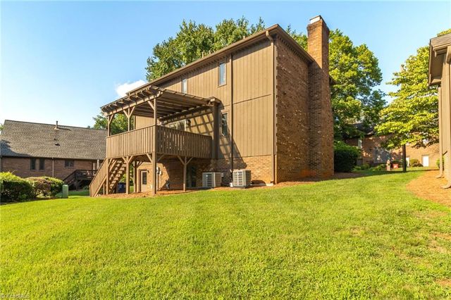 215 Barrington Place, Winston-salem, NC 27104