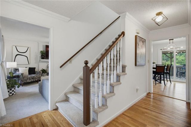 215 Barrington Place, Winston-salem, NC 27104