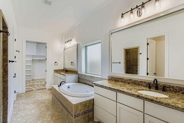 6 Freestone Stream Place, Spring, TX 77389
