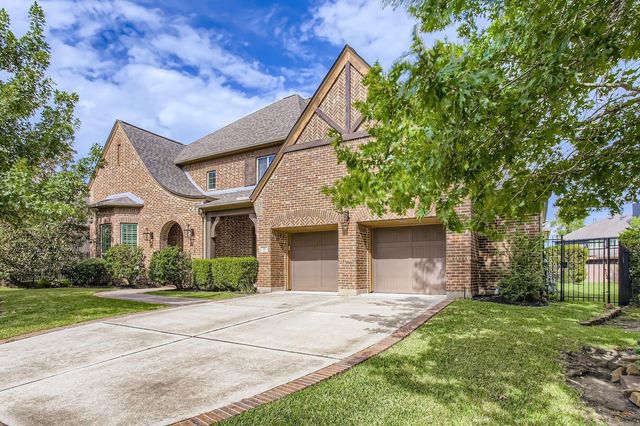 6 Freestone Stream Place, Spring, TX 77389