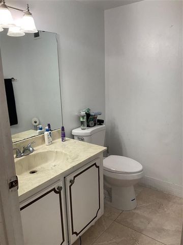 6201 N FALLS CIR Drive 309, Lauderhill, FL 33319