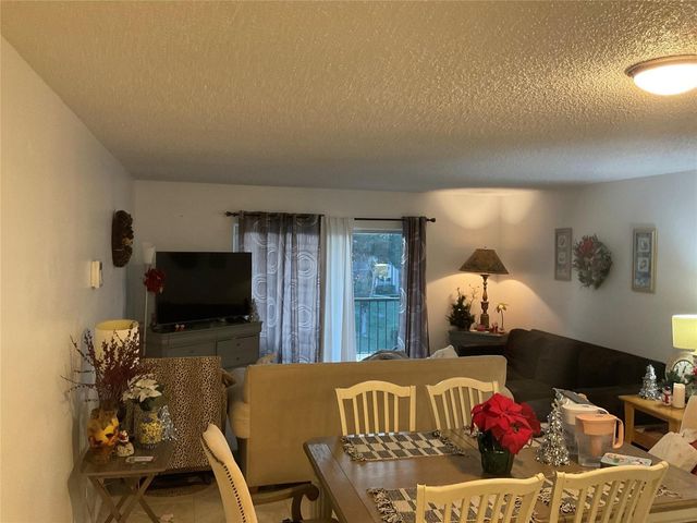 6201 N FALLS CIR Drive 309, Lauderhill, FL 33319