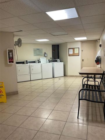 6201 N FALLS CIR Drive 309, Lauderhill, FL 33319