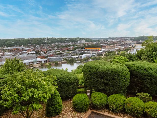 1700 Grandview AVENUE 202, Mt Washington, PA 15211