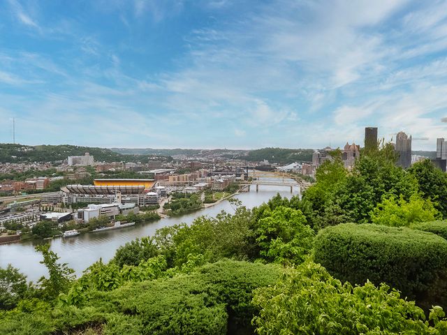 1700 Grandview AVENUE 202, Mt Washington, PA 15211