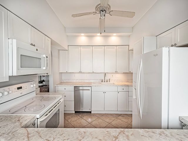 1700 Grandview AVENUE 202, Mt Washington, PA 15211