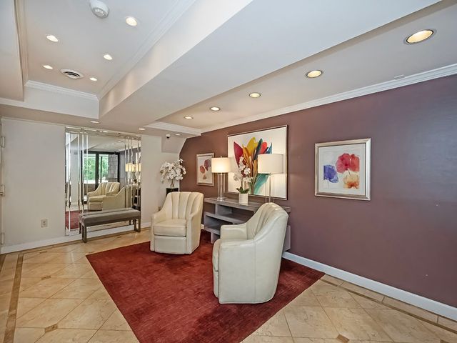 1700 Grandview AVENUE 202, Mt Washington, PA 15211