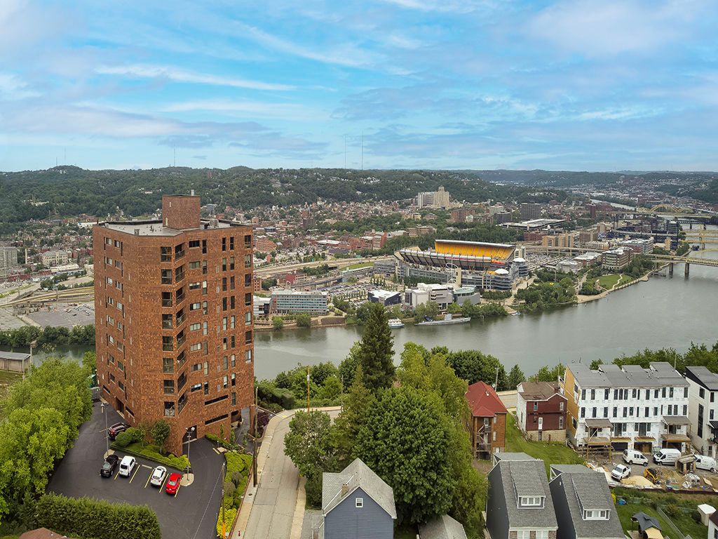 1700 Grandview AVENUE 202, Mt Washington, PA 15211