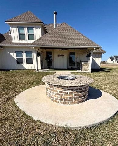 2295 Diamond D Drive, Beaumont, TX 77713