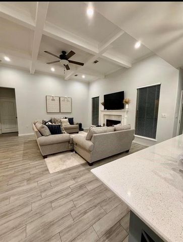 2295 Diamond D Drive, Beaumont, TX 77713