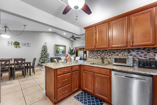 114 Centennial Court 114, Deerfield Beach, FL 33442