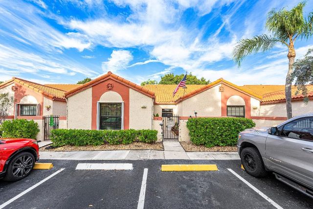 114 Centennial Court 114, Deerfield Beach, FL 33442