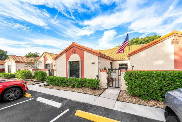 114 Centennial Court 114, Deerfield Beach, FL 33442