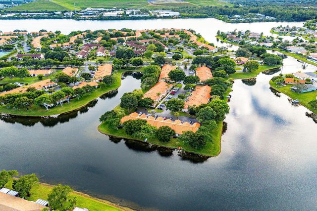 114 Centennial Court 114, Deerfield Beach, FL 33442