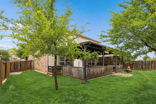 6341 Trinity Creek Drive, Fort Worth, TX 76179