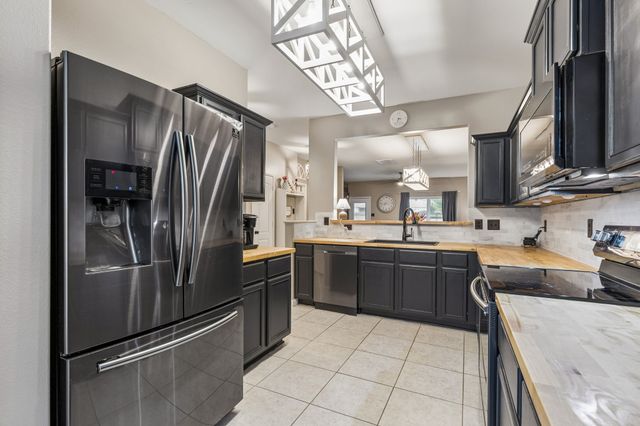 6341 Trinity Creek Drive, Fort Worth, TX 76179