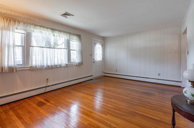 3 Derby Circle, Nashua, NH 03062