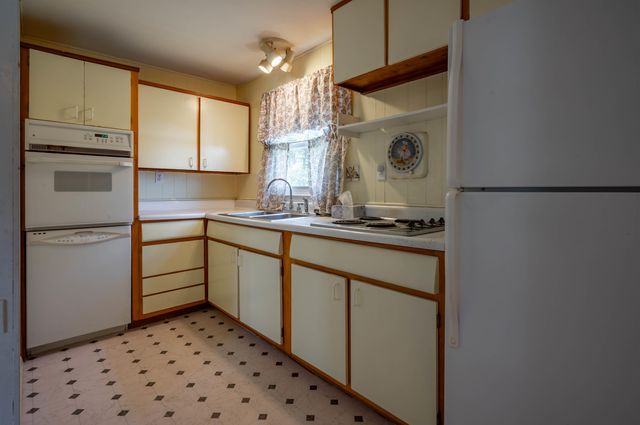 3 Derby Circle, Nashua, NH 03062