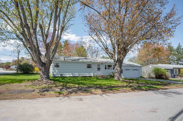 3 Derby Circle, Nashua, NH 03062