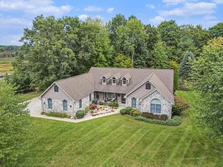 5450 W Riverside Drive, Pere Marquette Twp, MI 49431