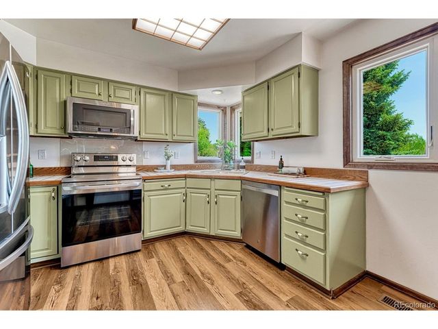 5180 Platinum Dr, Colorado Springs, CO 80918
