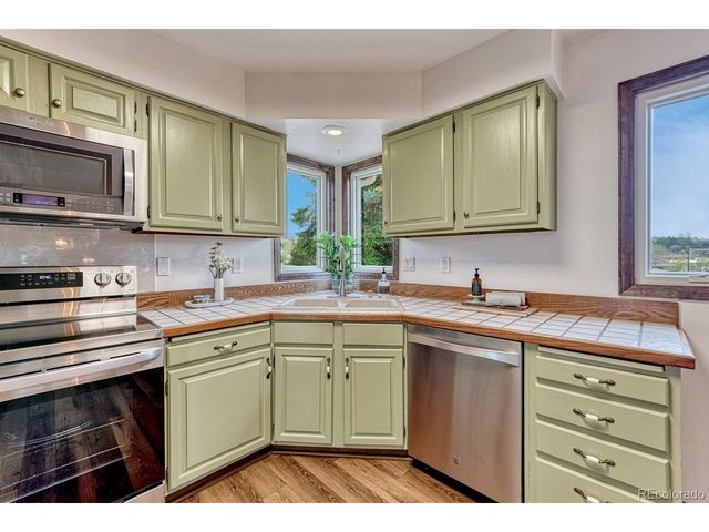 5180 Platinum Dr, Colorado Springs, CO 80918