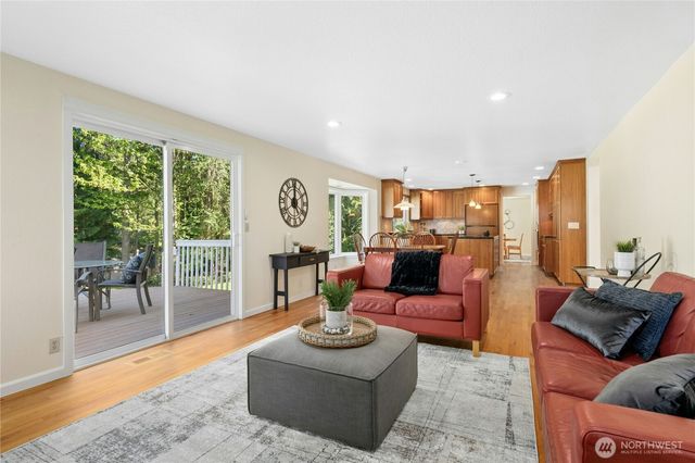19924 163rd Avenue NE, Woodinville, WA 98072
