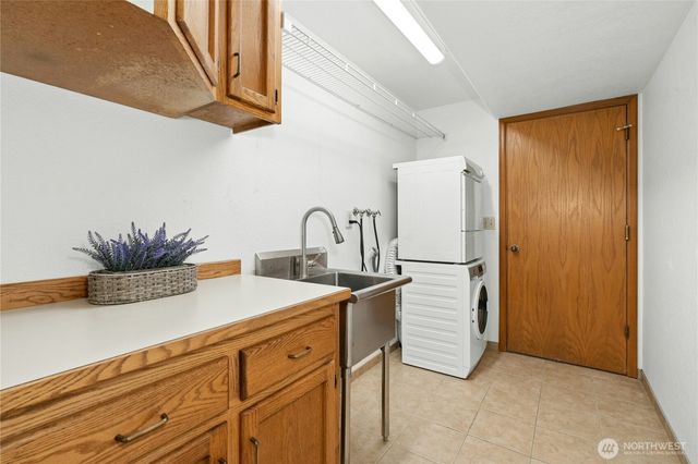19924 163rd Avenue NE, Woodinville, WA 98072