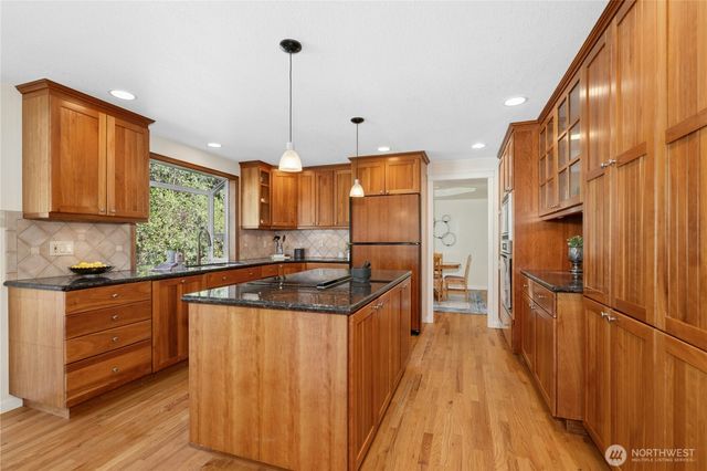 19924 163rd Avenue NE, Woodinville, WA 98072
