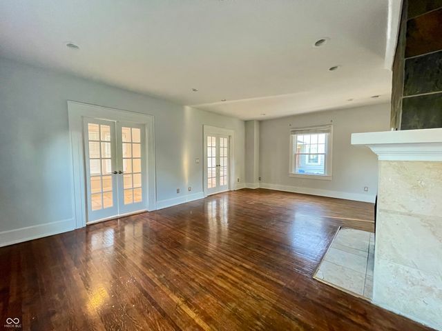 3236 Central Avenue, Indianapolis, IN 46205