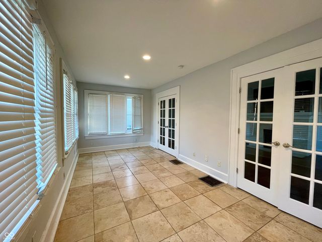 3236 Central Avenue, Indianapolis, IN 46205