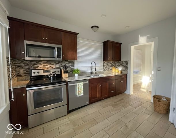 3236 Central Avenue, Indianapolis, IN 46205