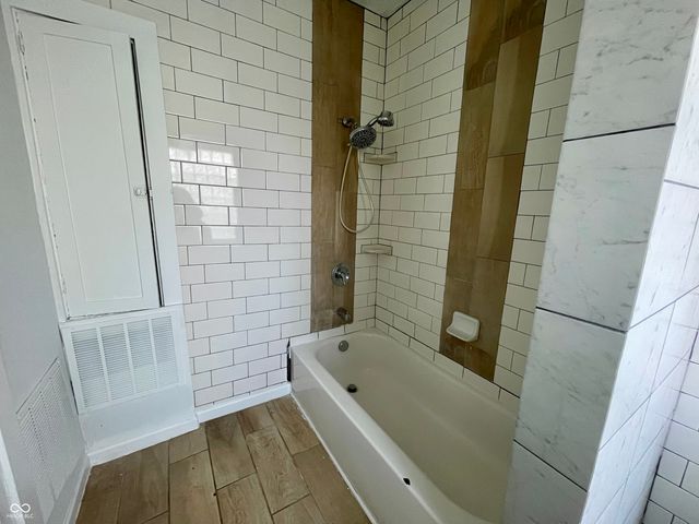 3236 Central Avenue, Indianapolis, IN 46205