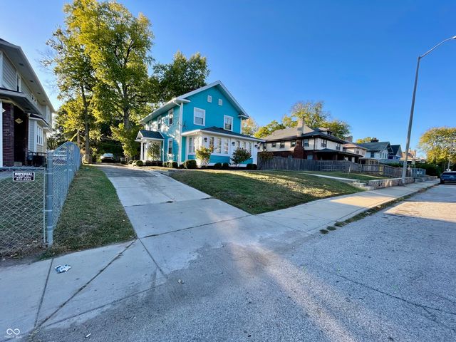 3236 Central Avenue, Indianapolis, IN 46205