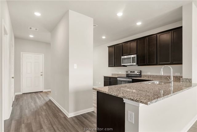 1937 Chief Street, Bryan, TX 77807